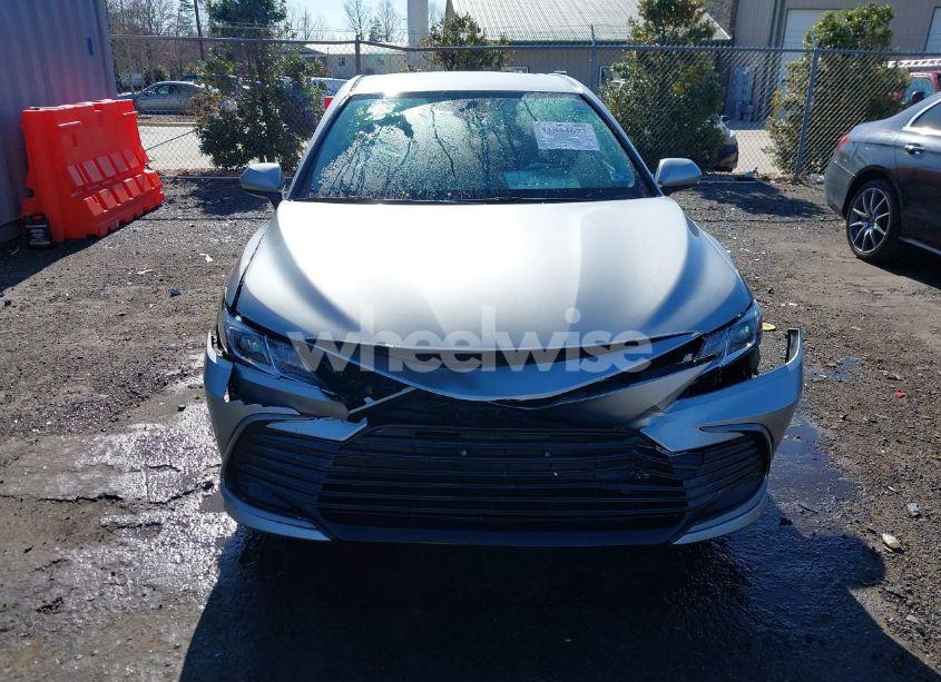 Photo 12 of 2021 Toyota Camry LE (VIN 4T1C11AK6MU420159)