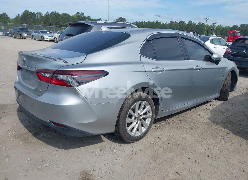 Photo 4 of 2021 Toyota Camry LE (VIN 4T1C11AK6MU443408)