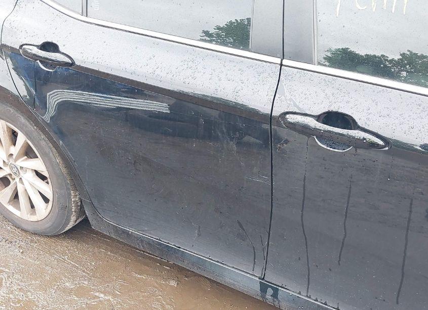 Photo 19 of 2021 Toyota Camry LE (VIN 4T1C11AK6MU453730)