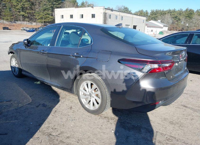 Photo 3 of 2021 Toyota Camry LE (VIN 4T1C11AK6MU534999)