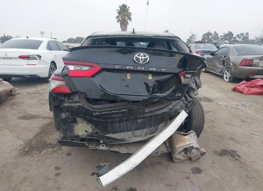 Photo 16 of 2021 Toyota Camry LE (VIN 4T1C11AK6MU546389)