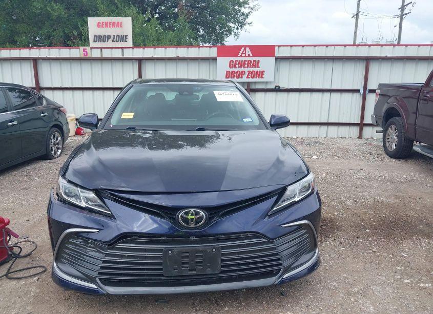 Photo 12 of 2022 Toyota Camry LE (VIN 4T1C11AK6NU634926)