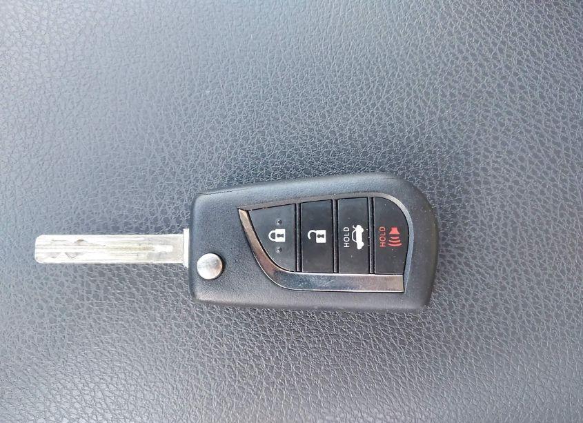 Photo 11 of 2022 Toyota Camry LE (VIN 4T1C11AK6NU635302)