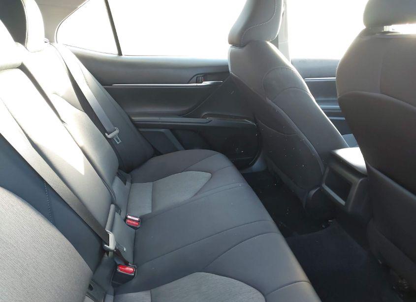 Photo 8 of 2022 Toyota Camry LE (VIN 4T1C11AK6NU635302)