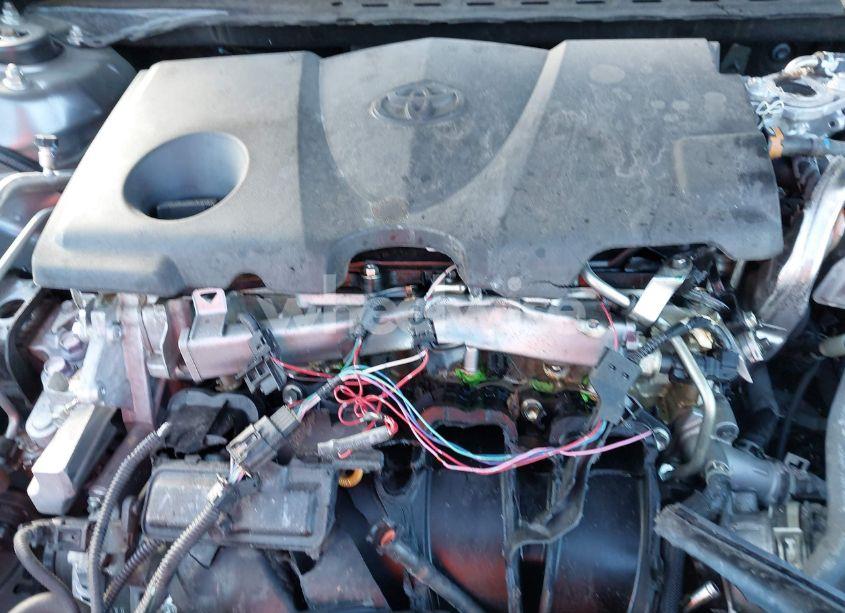 Photo 10 of 2022 Toyota Camry LE (VIN 4T1C11AK6NU668171)