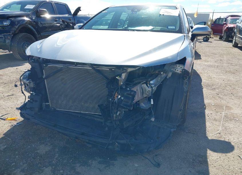 Photo 6 of 2022 Toyota Camry LE (VIN 4T1C11AK6NU696181)