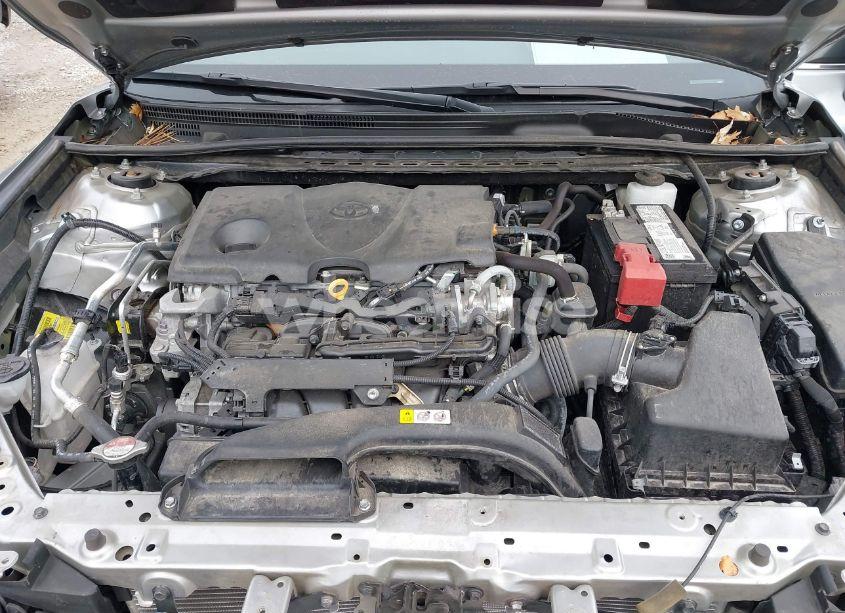 Photo 10 of 2022 Toyota Camry LE (VIN 4T1C11AK6NU697461)