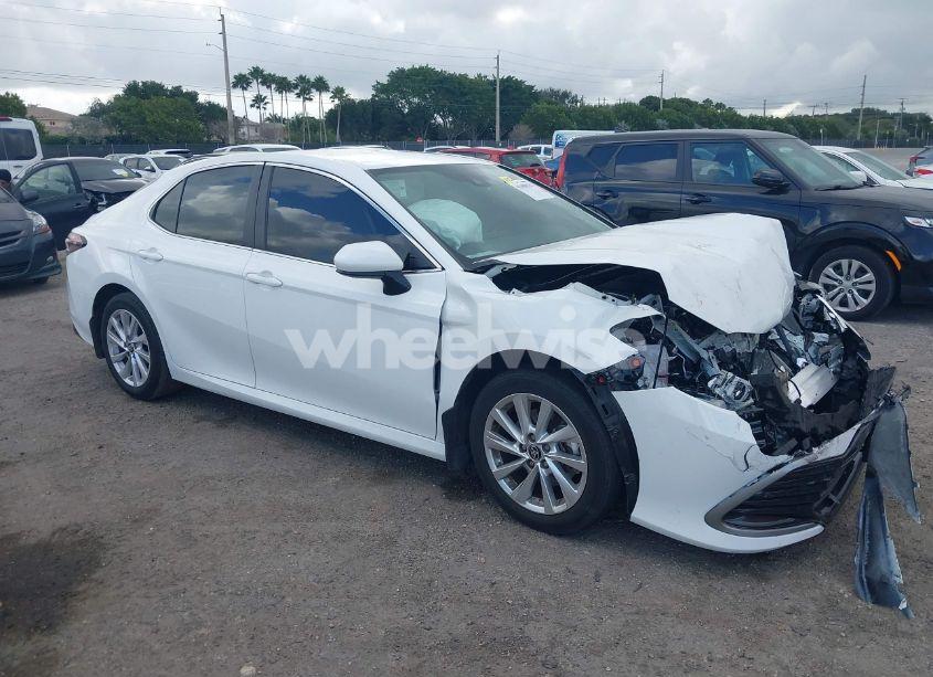 2023 Toyota Camry LE (VIN 4T1C11AK6PU156588) main photo