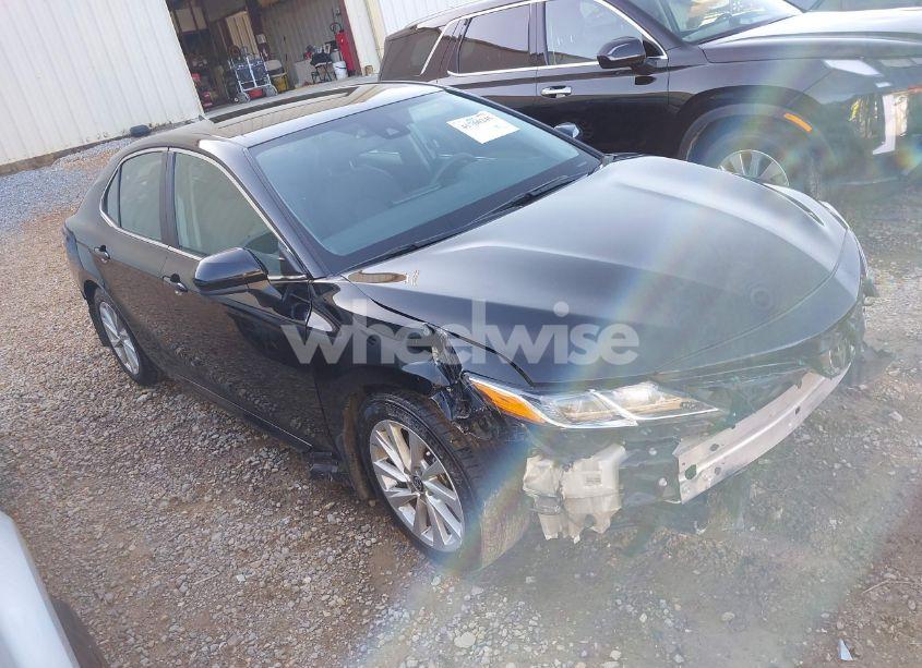 2023 Toyota Camry LE (VIN 4T1C11AK6PU735676) main photo