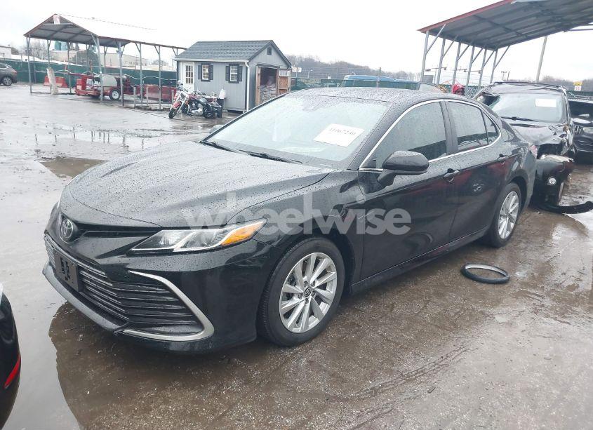 Photo 2 of 2023 Toyota Camry LE (VIN 4T1C11AK6PU752896)