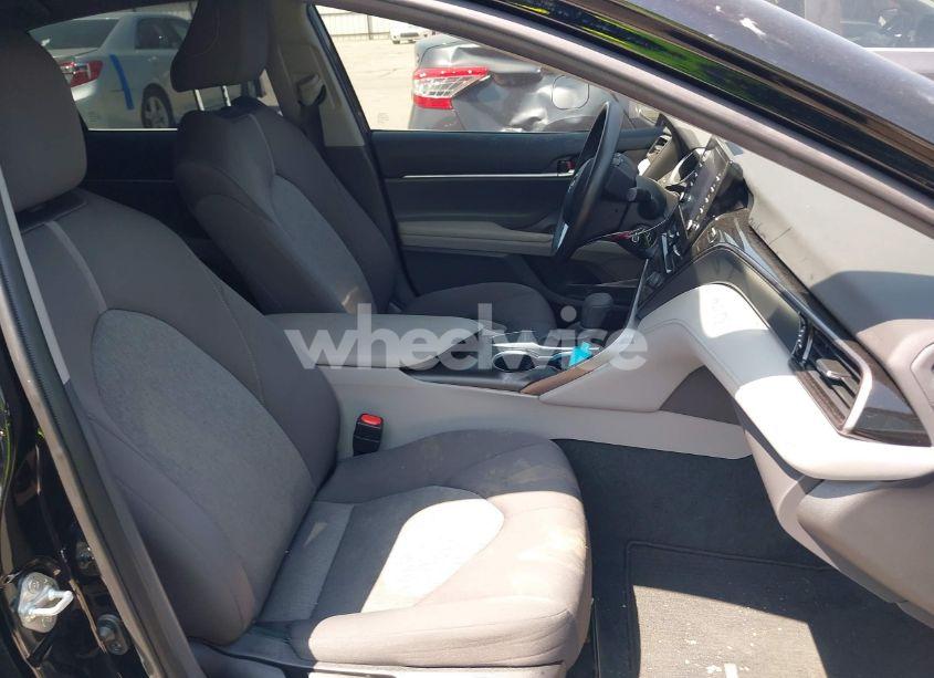 Photo 5 of 2023 Toyota Camry LE (VIN 4T1C11AK6PU786160)