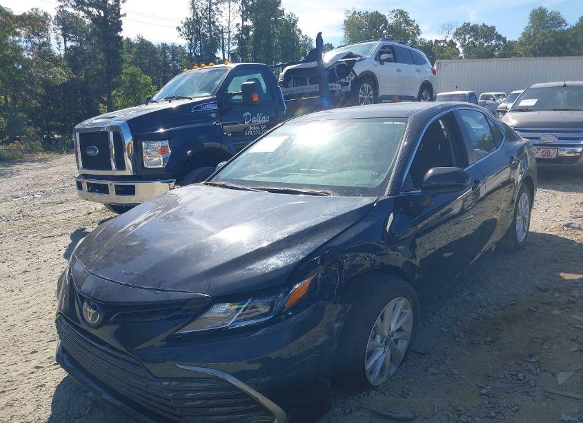 Photo 2 of 2024 Toyota Camry LE (VIN 4T1C11AK6RU206263)