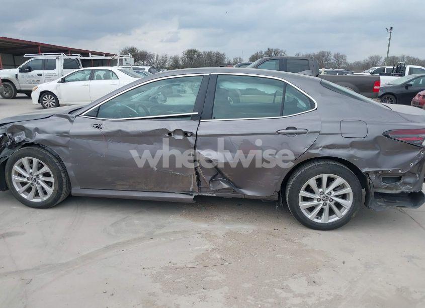 Photo 15 of 2024 Toyota Camry LE (VIN 4T1C11AK6RU850099)