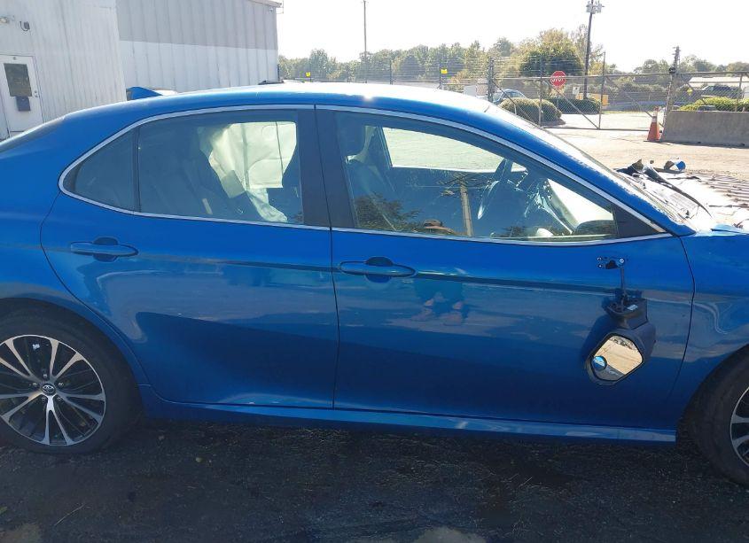 Photo 13 of 2020 Toyota Camry LE (VIN 4T1C11AK7LU310204)