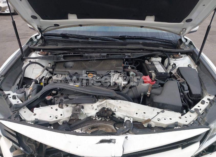 Photo 10 of 2020 Toyota Camry LE (VIN 4T1C11AK7LU359595)