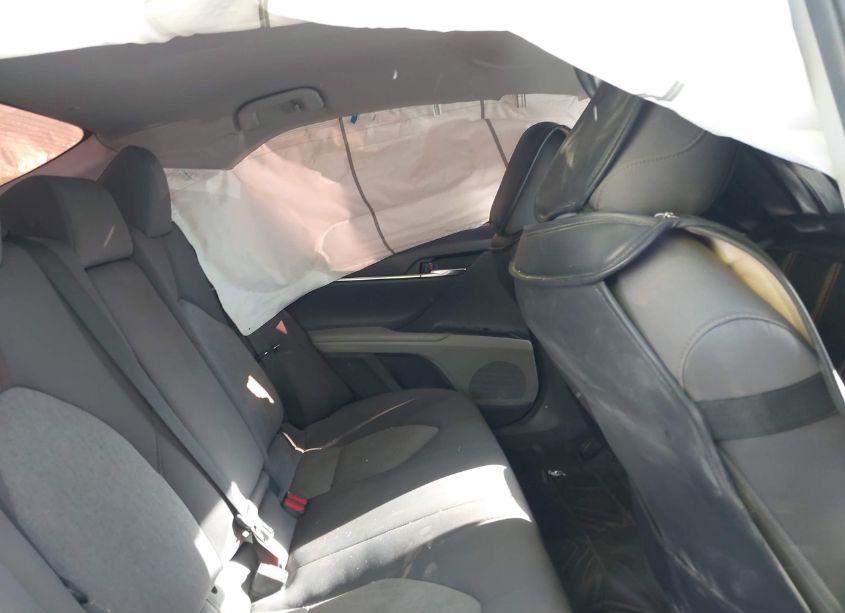 Photo 8 of 2020 Toyota Camry LE (VIN 4T1C11AK7LU369026)