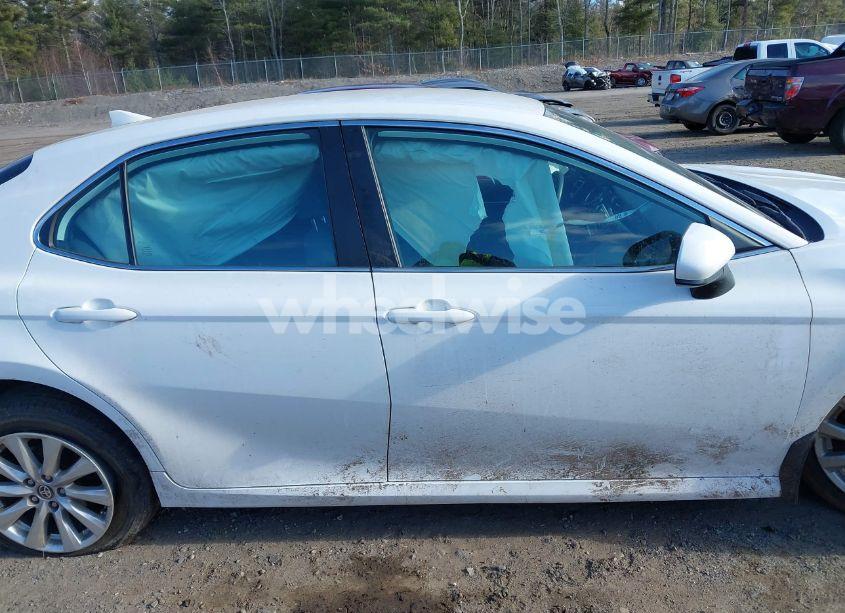 Photo 12 of 2020 Toyota Camry LE (VIN 4T1C11AK7LU393696)