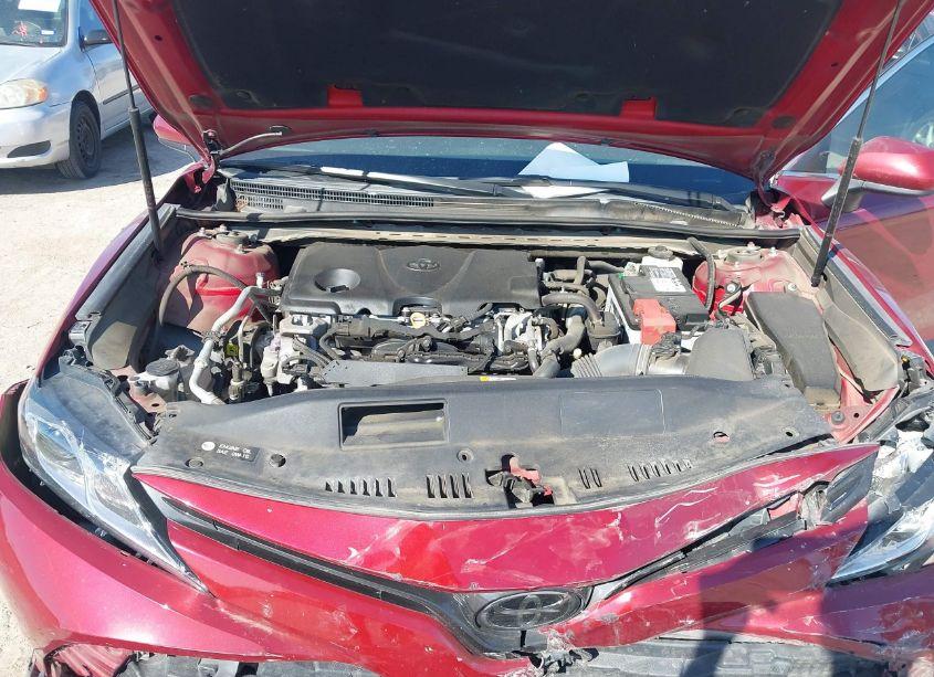 Photo 10 of 2020 Toyota Camry LE (VIN 4T1C11AK7LU395738)