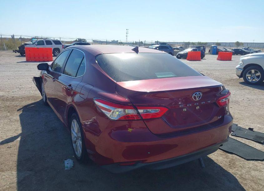 Photo 3 of 2020 Toyota Camry LE (VIN 4T1C11AK7LU395738)