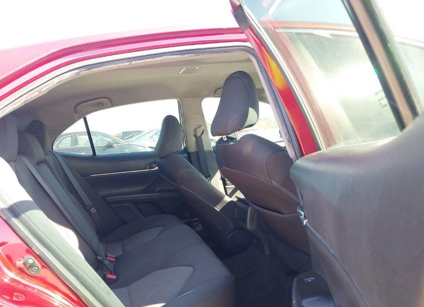 Photo 8 of 2020 Toyota Camry LE (VIN 4T1C11AK7LU395738)