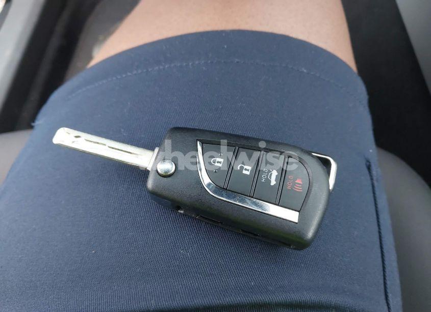 Photo 11 of 2020 Toyota Camry LE (VIN 4T1C11AK7LU509723)