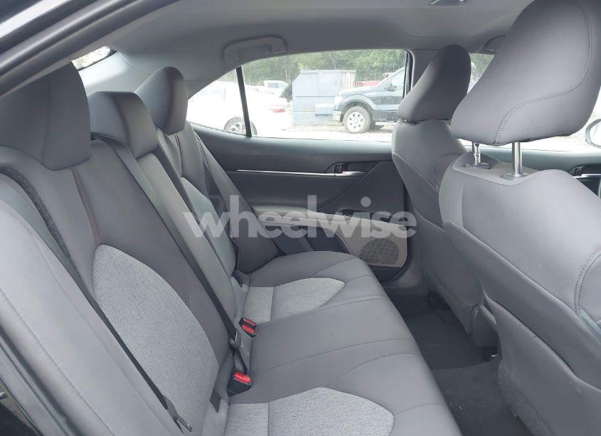 Photo 8 of 2020 Toyota Camry LE (VIN 4T1C11AK7LU509723)