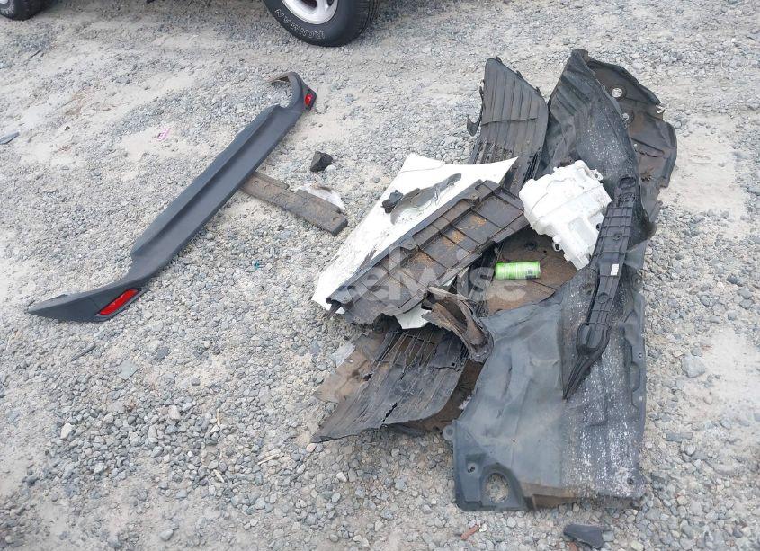 Photo 11 of 2020 Toyota Camry LE (VIN 4T1C11AK7LU904047)