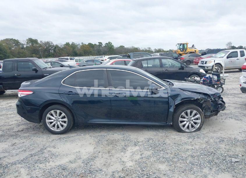 Photo 13 of 2020 Toyota Camry LE (VIN 4T1C11AK7LU904047)