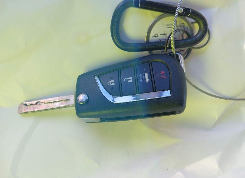 Photo 11 of 2020 Toyota Camry LE (VIN 4T1C11AK7LU910981)