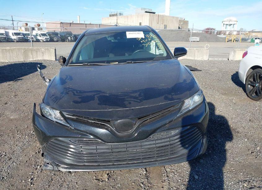 Photo 12 of 2020 Toyota Camry LE (VIN 4T1C11AK7LU910981)