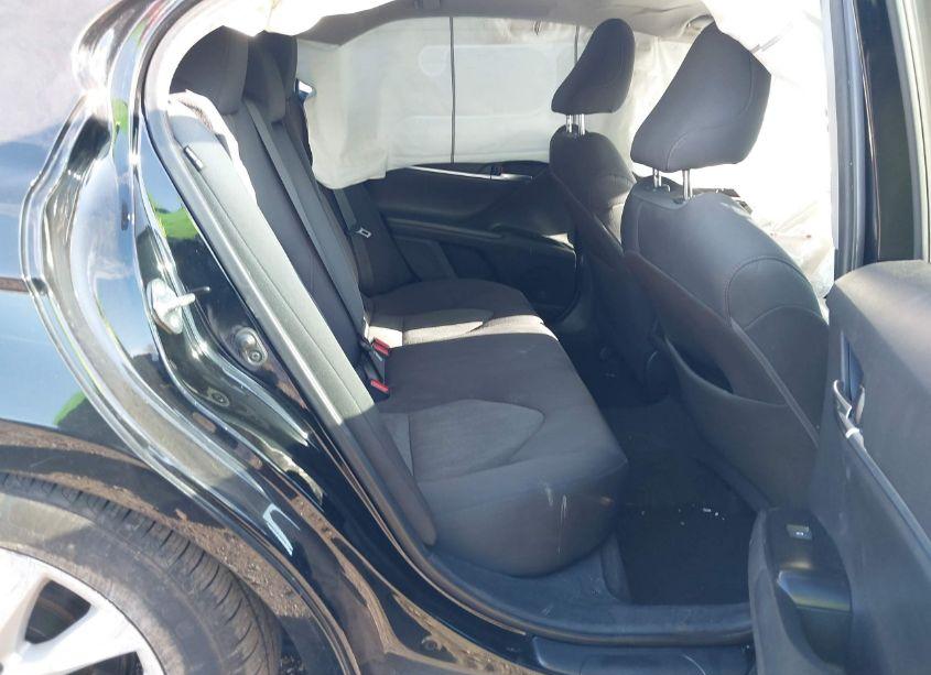 Photo 8 of 2020 Toyota Camry LE (VIN 4T1C11AK7LU910981)