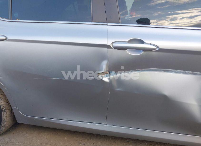 Photo 13 of 2020 Toyota Camry LE (VIN 4T1C11AK7LU965169)