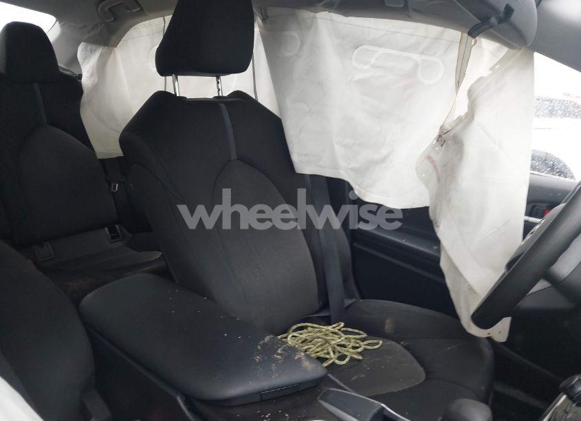 Photo 5 of 2021 Toyota Camry LE (VIN 4T1C11AK7MU444535)