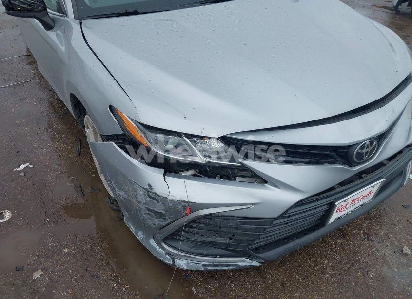 Photo 6 of 2021 Toyota Camry LE (VIN 4T1C11AK7MU444535)