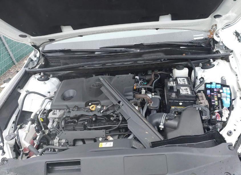 Photo 10 of 2021 Toyota Camry LE (VIN 4T1C11AK7MU470634)