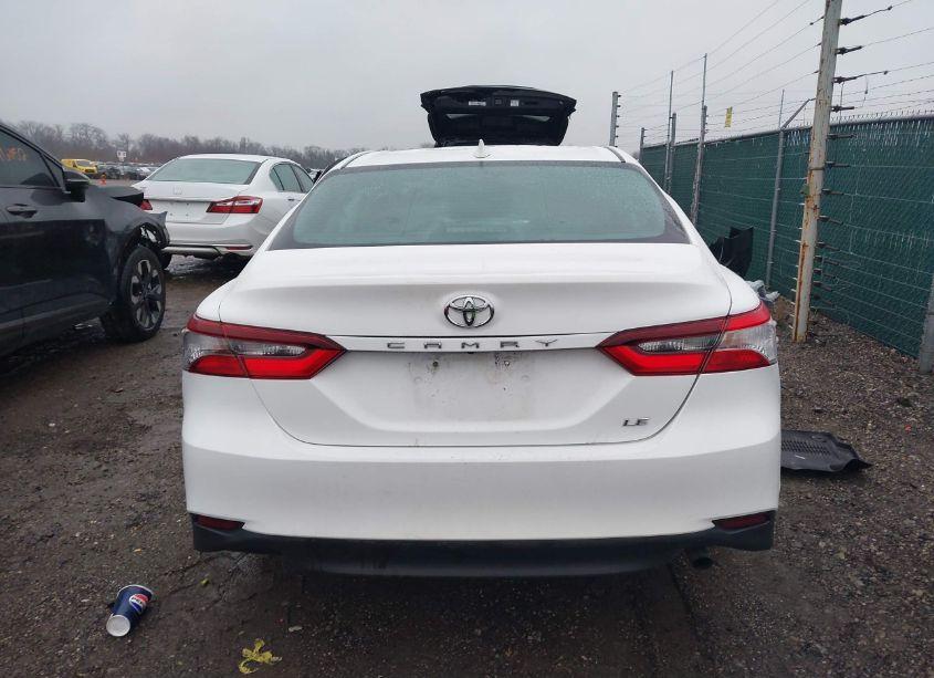 Photo 17 of 2021 Toyota Camry LE (VIN 4T1C11AK7MU470634)