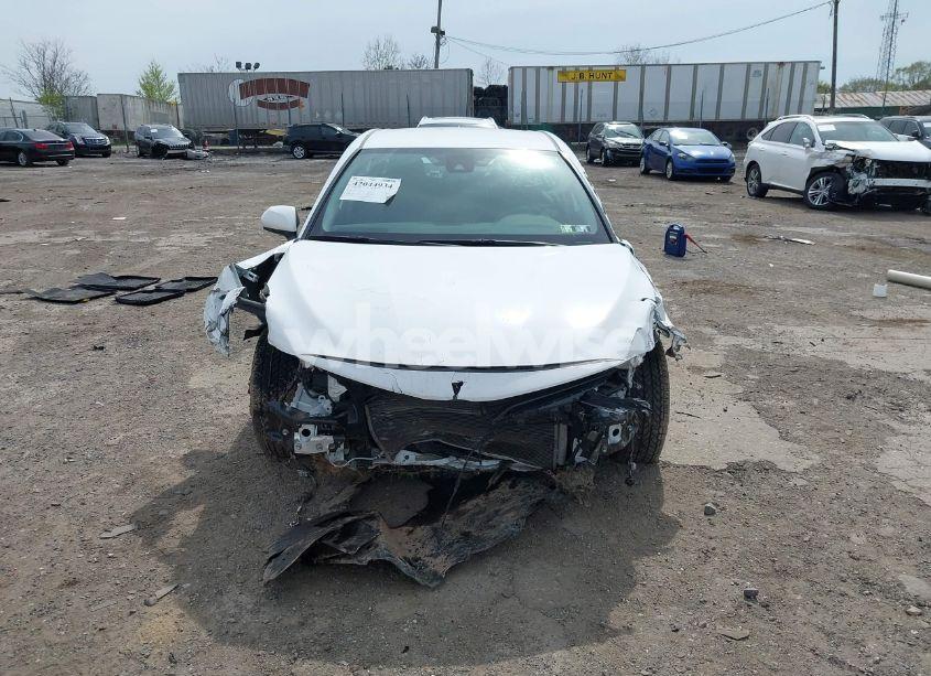 Photo 13 of 2021 Toyota Camry LE (VIN 4T1C11AK7MU515359)