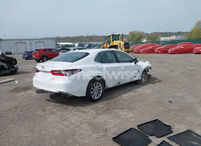 Photo 4 of 2021 Toyota Camry LE (VIN 4T1C11AK7MU515359)