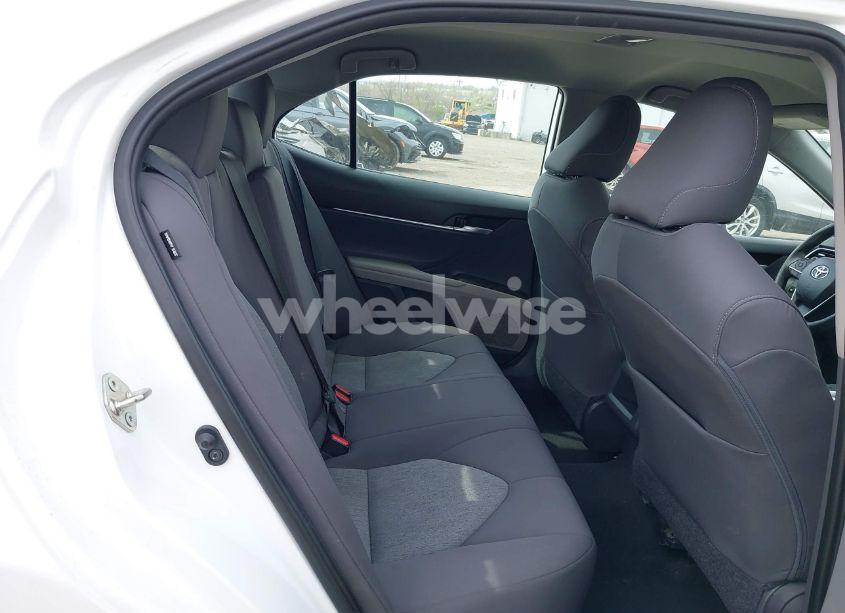 Photo 8 of 2021 Toyota Camry LE (VIN 4T1C11AK7MU515359)