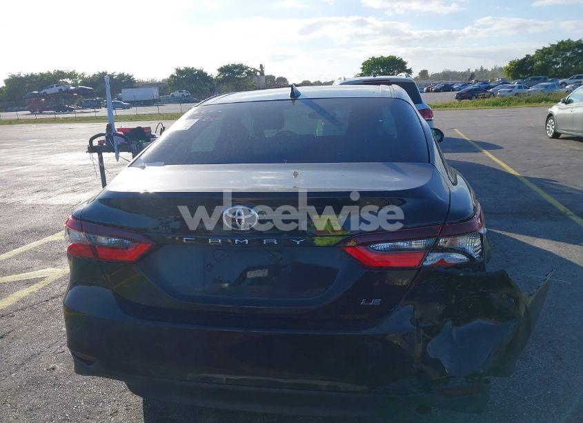 Photo 16 of 2021 Toyota Camry LE (VIN 4T1C11AK7MU539113)