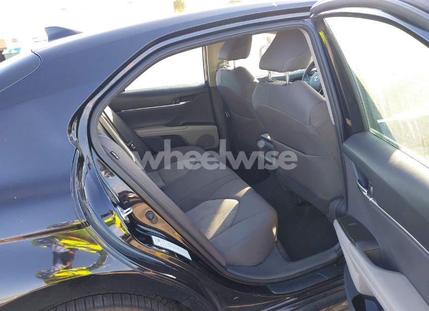 Photo 8 of 2021 Toyota Camry LE (VIN 4T1C11AK7MU539113)