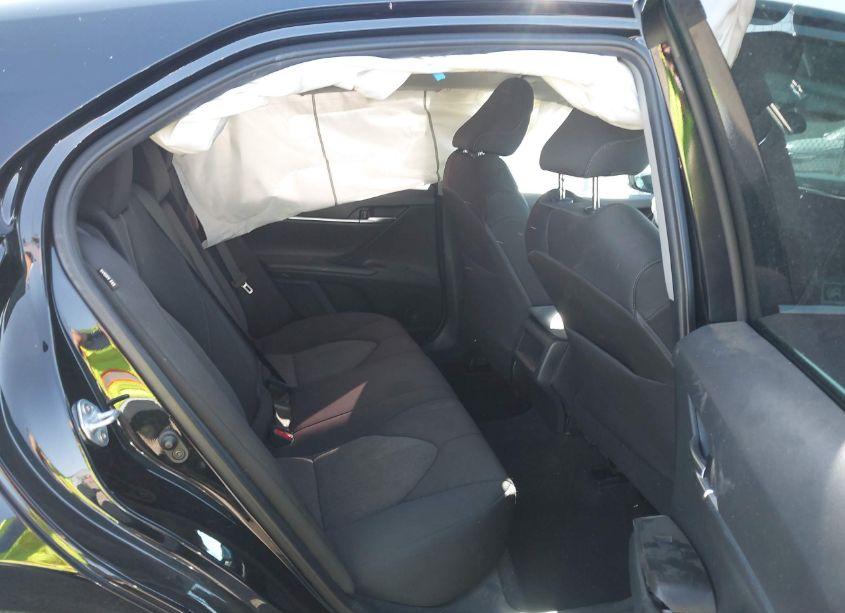 Photo 8 of 2021 Toyota Camry LE (VIN 4T1C11AK7MU551617)