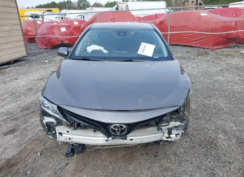 Photo 12 of 2021 Toyota Camry LE (VIN 4T1C11AK7MU553691)