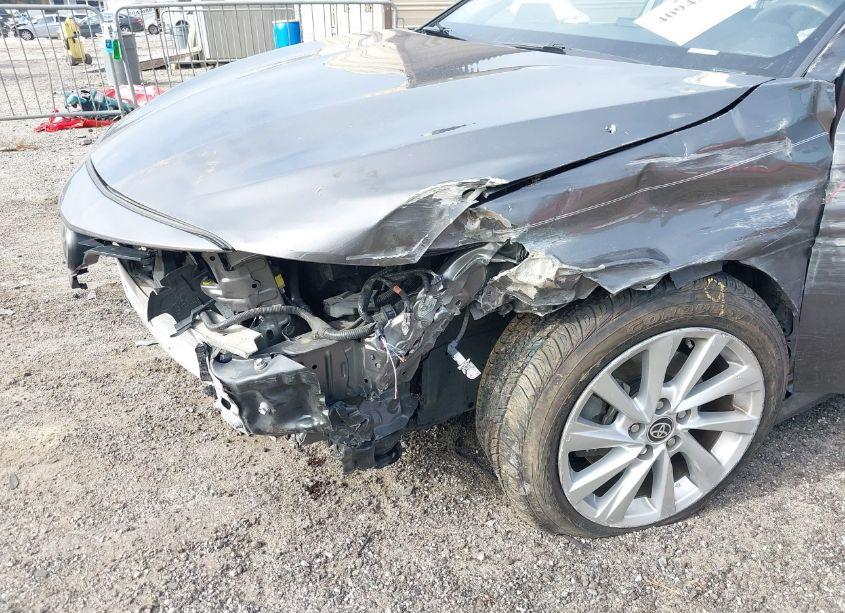 Photo 6 of 2021 Toyota Camry LE (VIN 4T1C11AK7MU553691)