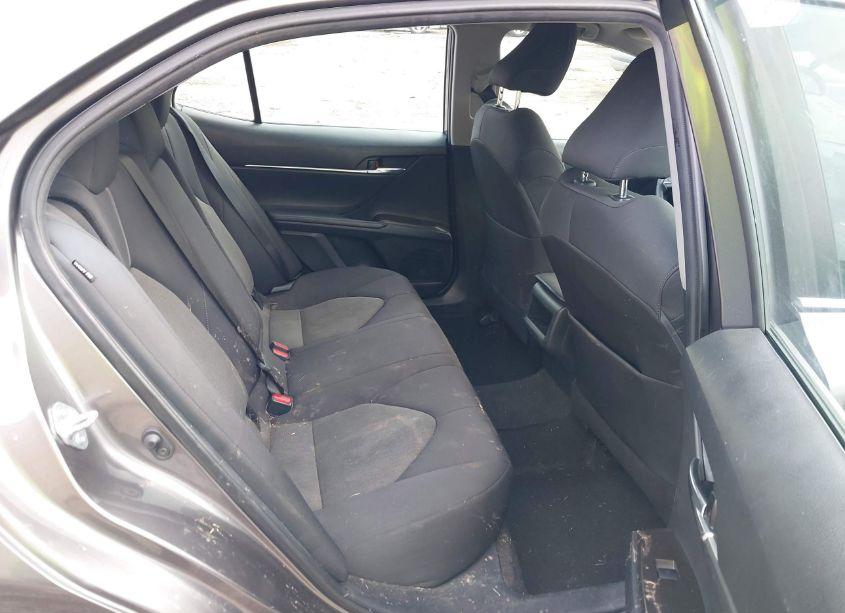 Photo 8 of 2021 Toyota Camry LE (VIN 4T1C11AK7MU553691)