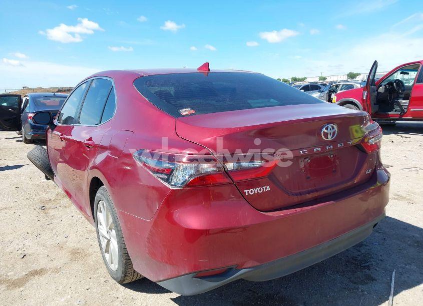 Photo 3 of 2021 Toyota Camry LE (VIN 4T1C11AK7MU557255)