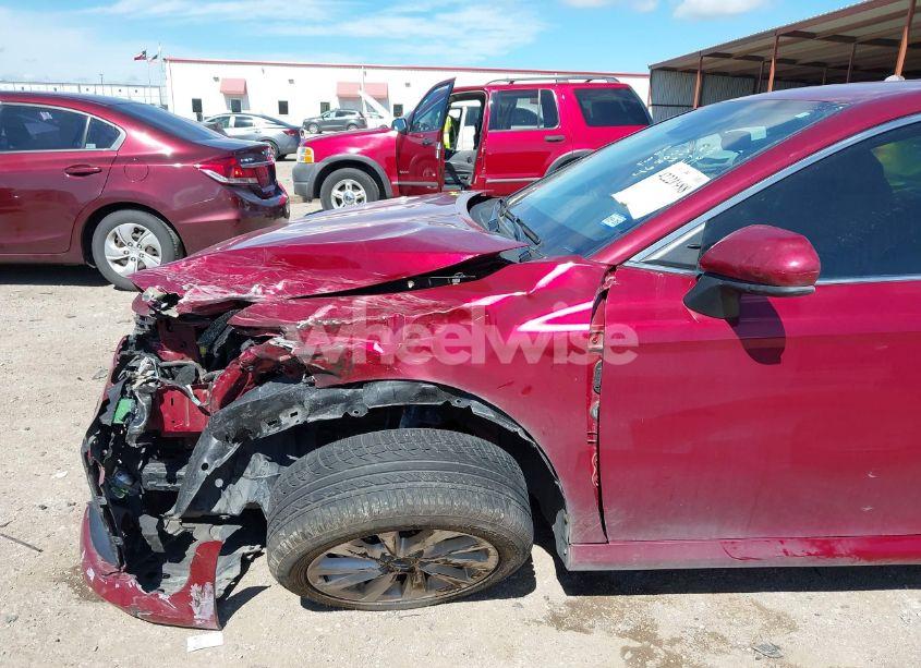 Photo 6 of 2021 Toyota Camry LE (VIN 4T1C11AK7MU557255)