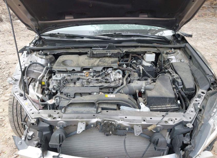 Photo 10 of 2021 Toyota Camry LE (VIN 4T1C11AK7MU616529)