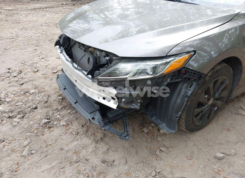 Photo 6 of 2021 Toyota Camry LE (VIN 4T1C11AK7MU616529)