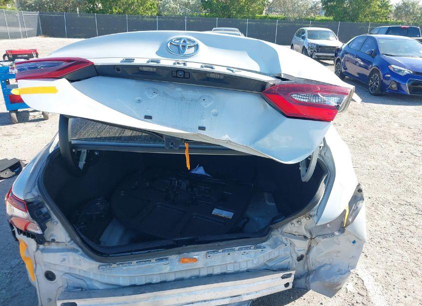 Photo 16 of 2022 Toyota Camry LE (VIN 4T1C11AK7NU008477)